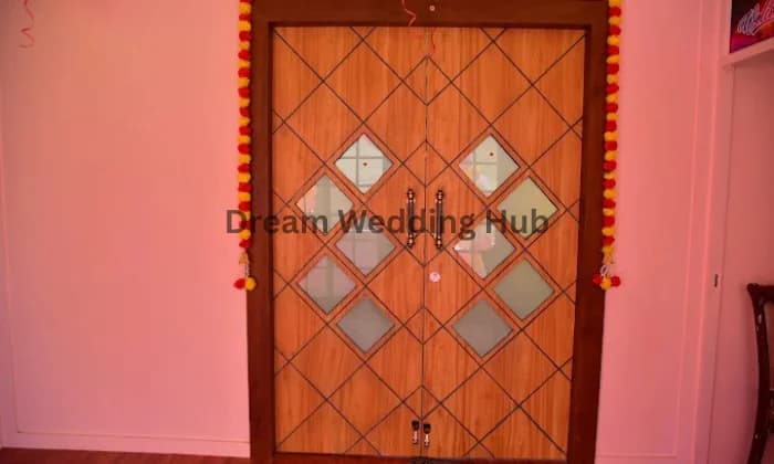 Makeup Trends Bridal Studio and Academy