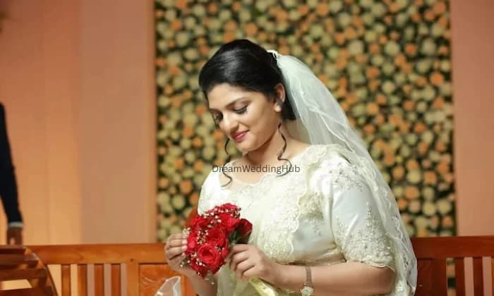 Sruthi Sai Makeup Studio