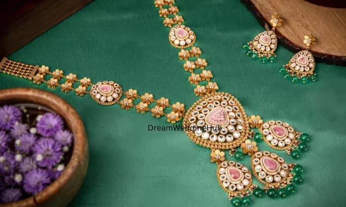 Sulthan Diamonds  Gold