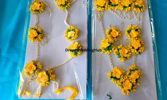 Shri Laxmi Bangles and Gifts