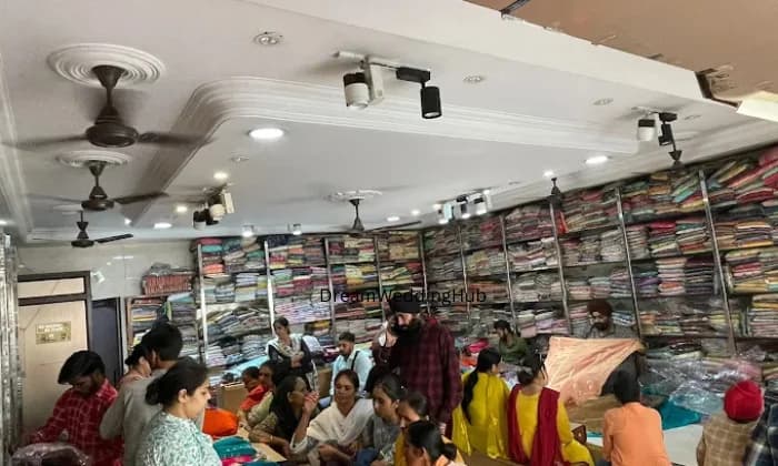 Vinayaka Saree Showroom