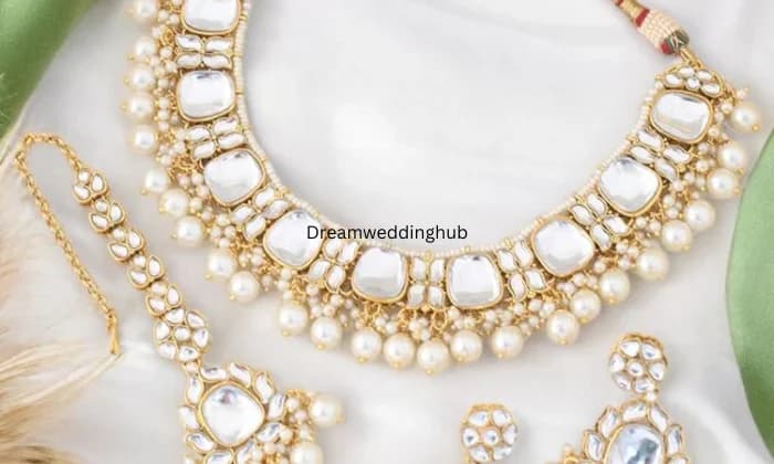 GOGGLE FASHION JEWELLERY