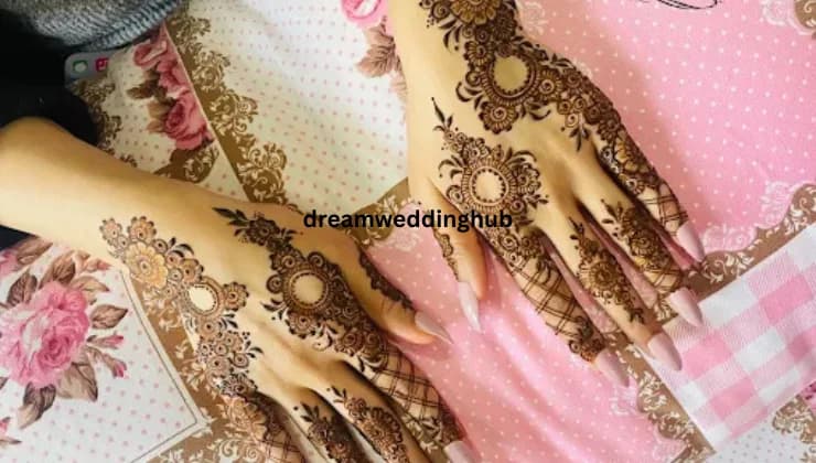 The Brown Stain Mehendi artist