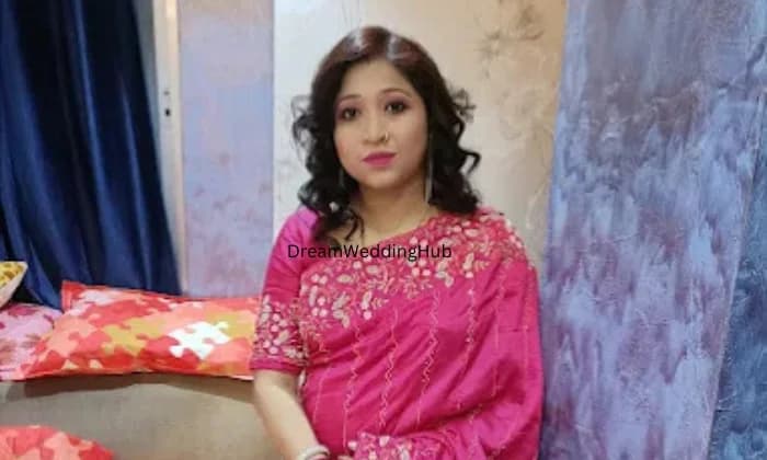 Make Up Artist Saleha