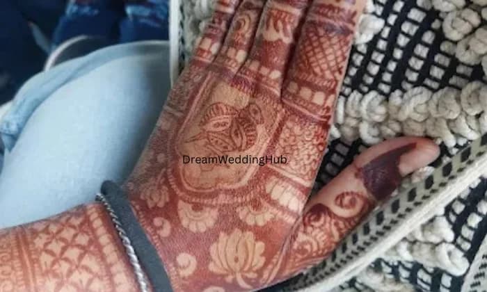 Diksha Mehendi   Artist