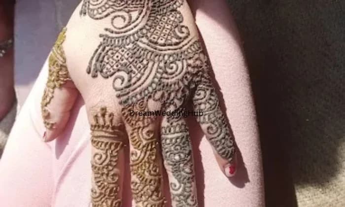 Disha Mehndi Art  Design