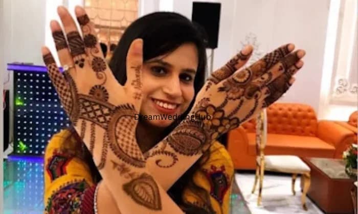 Sahana  mehendi  art