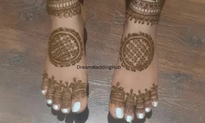 Farzana Academy  Mehandi Artist