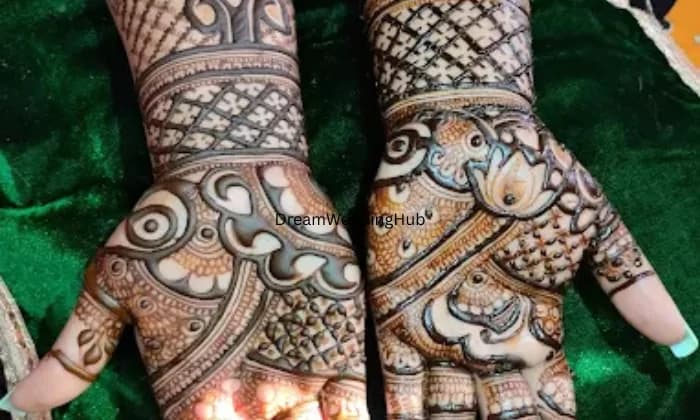 Rashika mehndi art