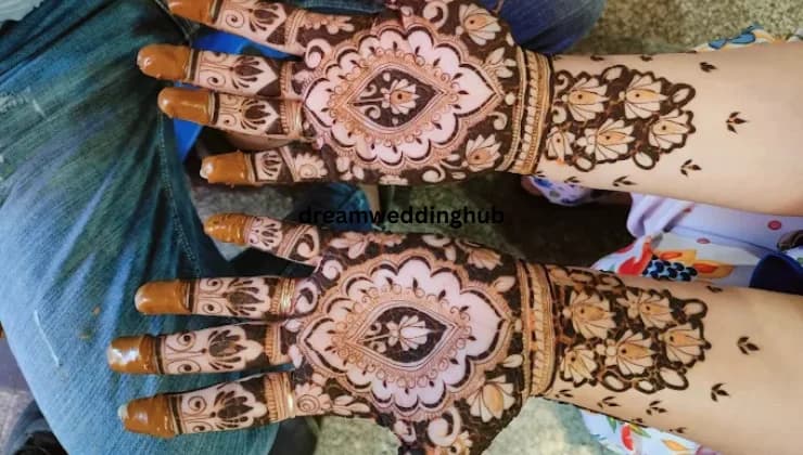 Raju Mehndi wala gk1