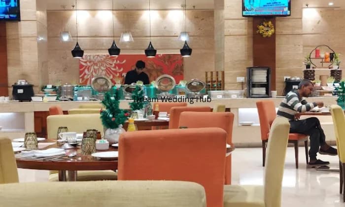 Mahagun Sarovar Portico Suites