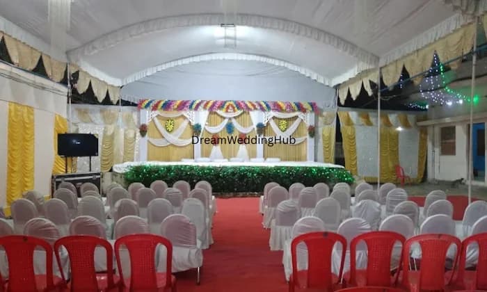 Modern Marriage Lawn