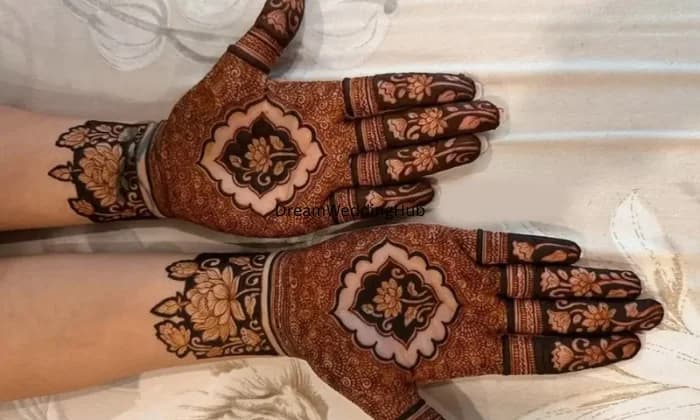 Bombay Mehandi Designer 