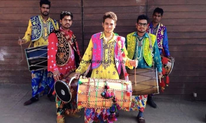 Naresh dhol bhangda party baggi ghodi band