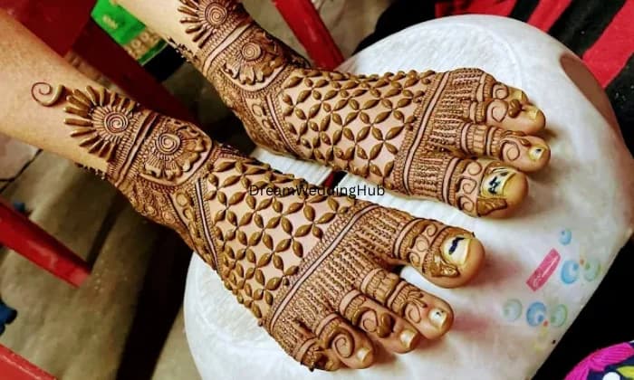 Anil Mehndi Art Best Mehndi Artist in Ghaziabad