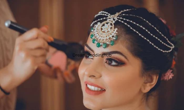 Reshma professional makeup artist