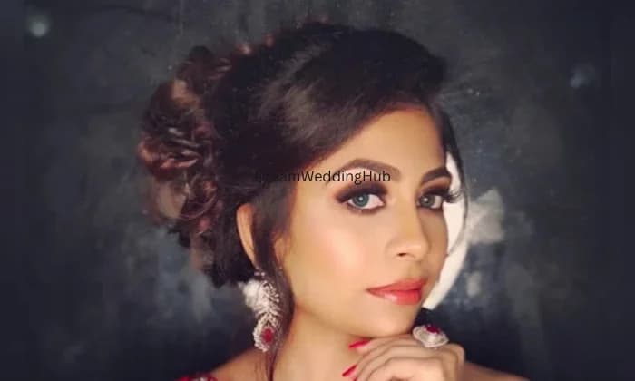 URVASHI KALRA BEAUTY STUDIO