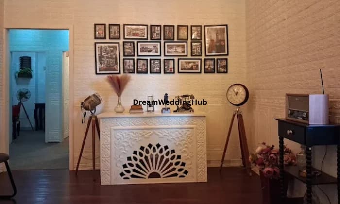 Peacock studio rental space