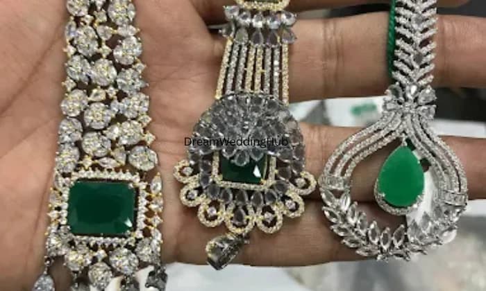 BEAUTY EMPIRE By Ladies Beauty