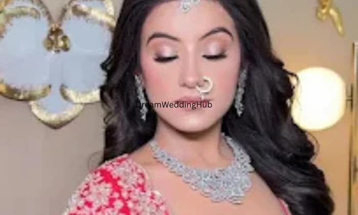 Vanshu Beauty  Makeup Studio