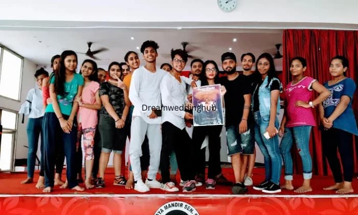 Heenas Dancing  Fitness School