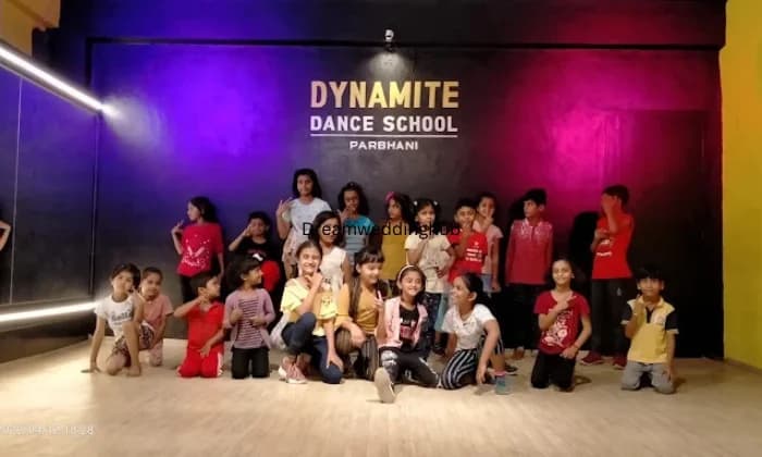 Dynamite dance school parbhani