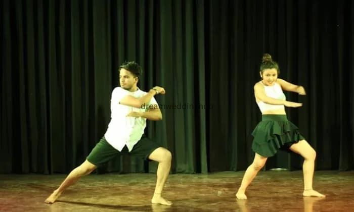 DREAM DANCE  FITNESS STUDIO