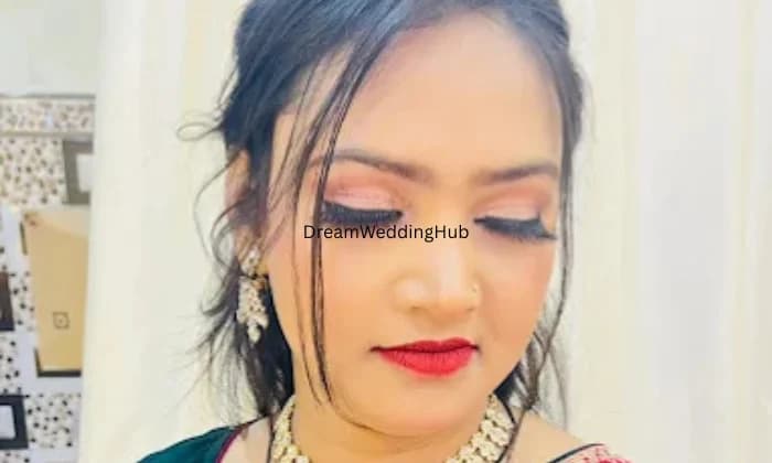 Glamorous Avenue makeup salon