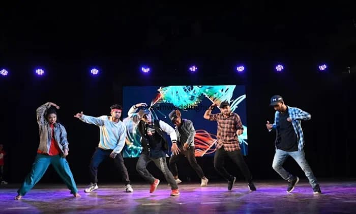 ARYANS DANCE ACADEMY