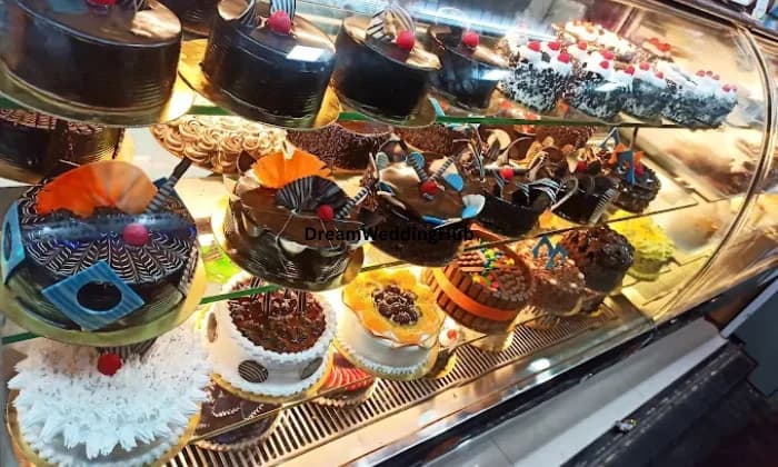 Daily fresh bakers and cakes