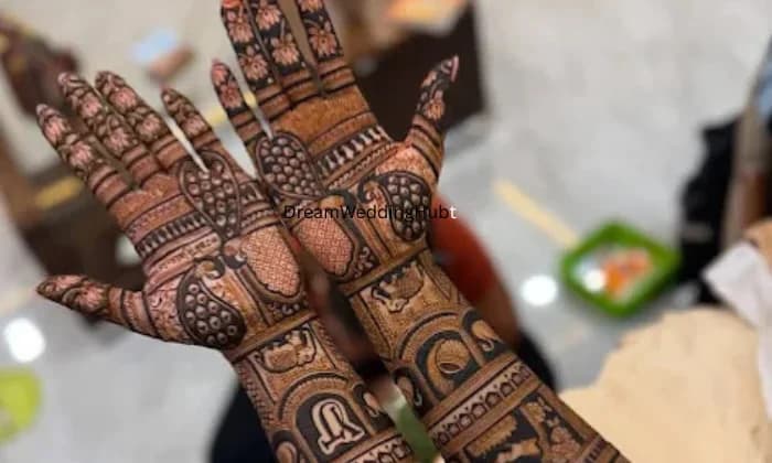 AJAY MEHNDI ARTS