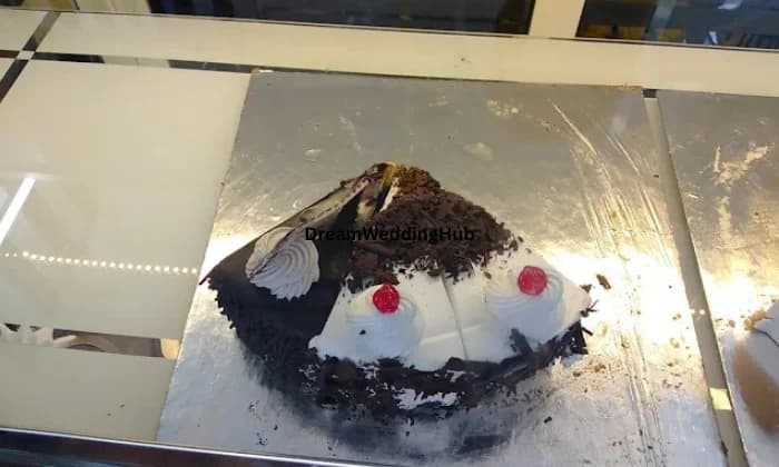 SWEET BITE CAKES AND PASTRIES