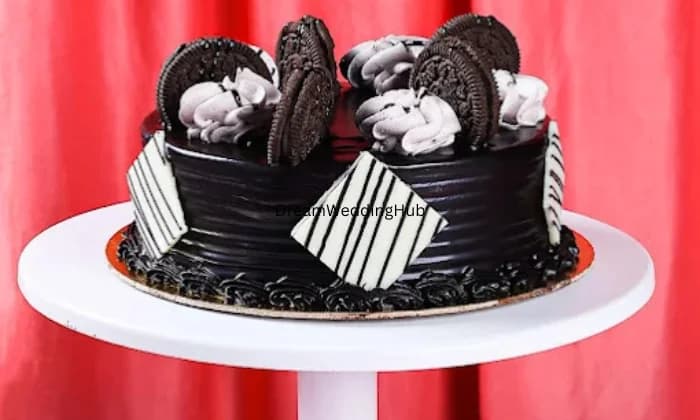 Monochrome Patisserie