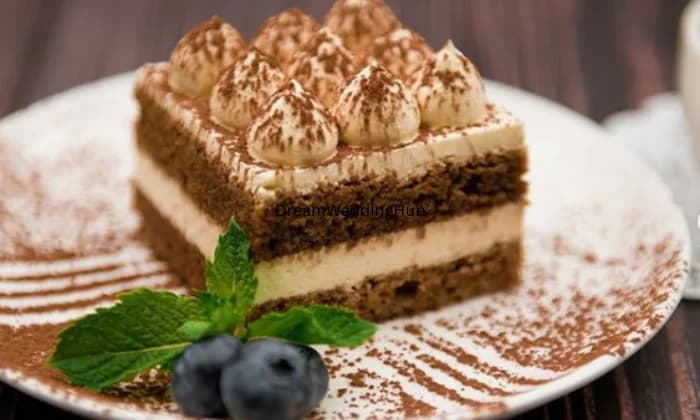 BAKENOVATION  BENTO  CUSTOM CAKES