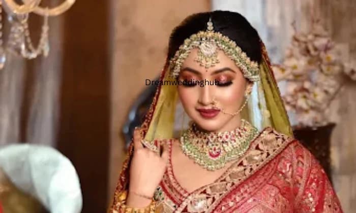 Dolly Makeover  Academy