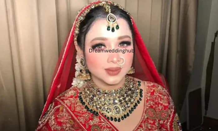 Divya gill Makeovers Academy