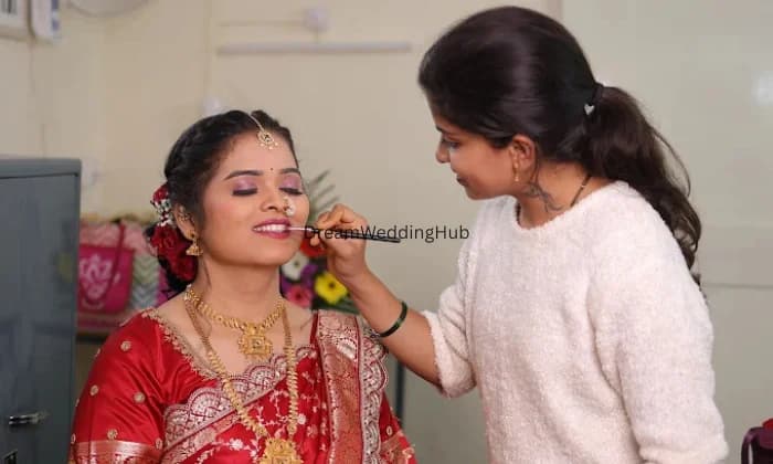 Kshitu Makeup Artist