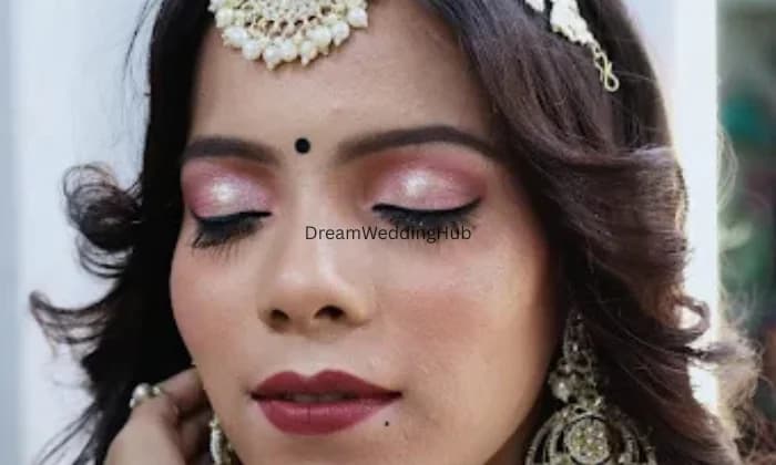 Vaishnavi hair beauty and makeup