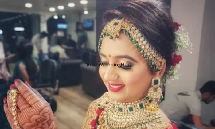 GlamMee By Meenal Ambrish