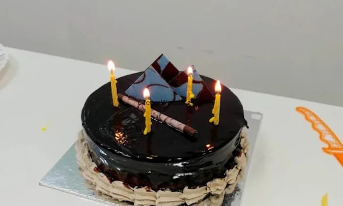 Cake  Sweet Live Bakery