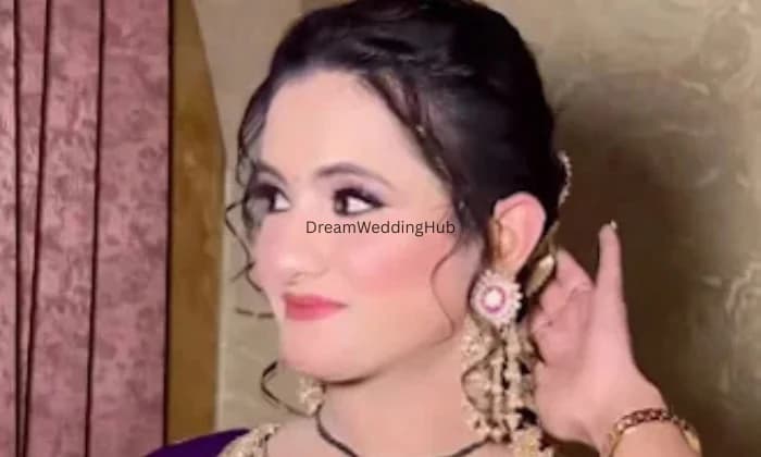 AMAN MAKEOVER STUDIO