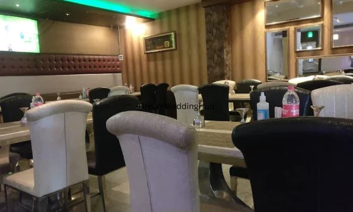 The Oscar Regency Hotel