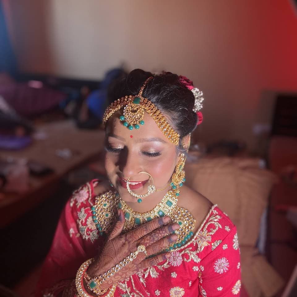 Makeovers by vidushi Makeovers by vidushi