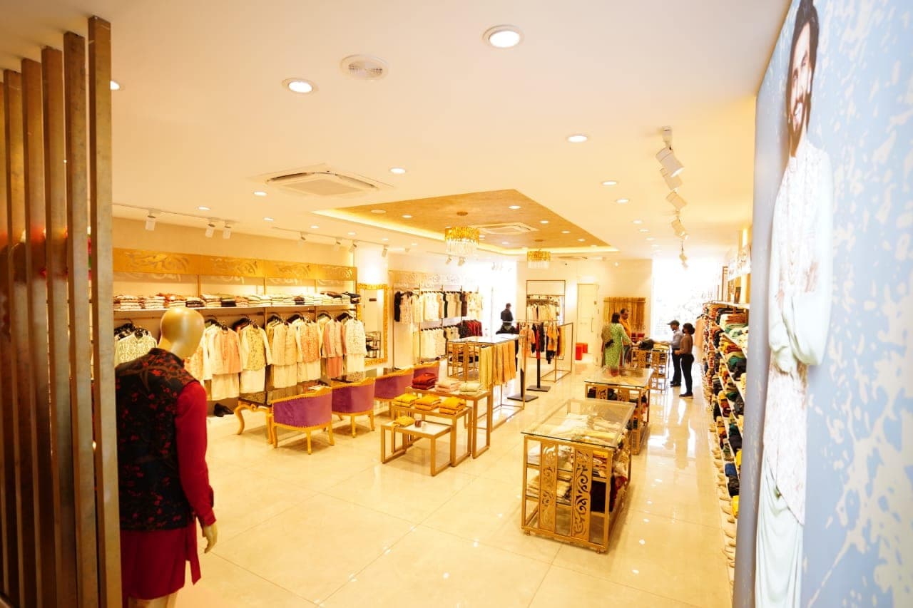 Manyavar & Mohey Manyavar & Mohey