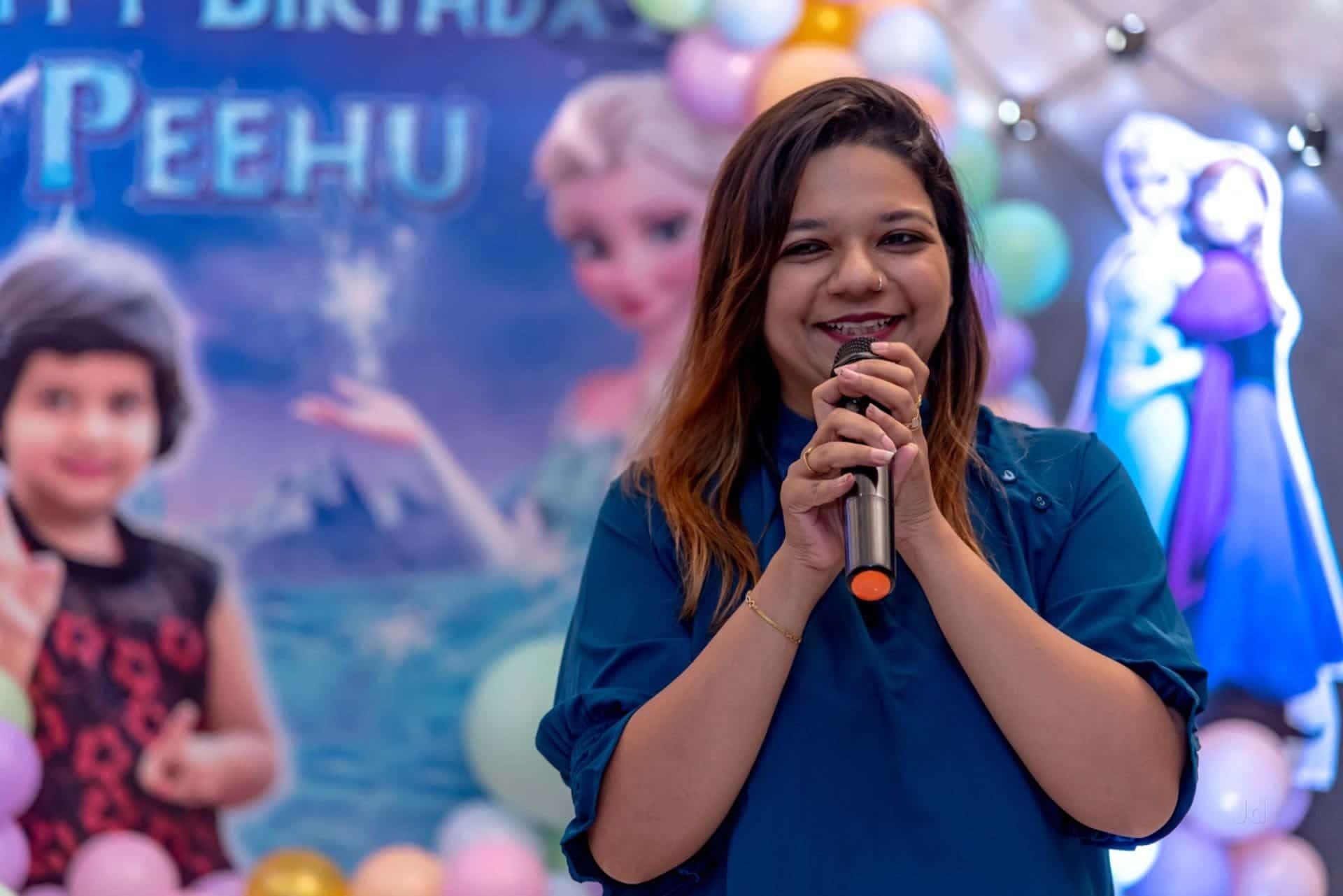 Anchor Saniya Jiwani Anchor Saniya Jiwani