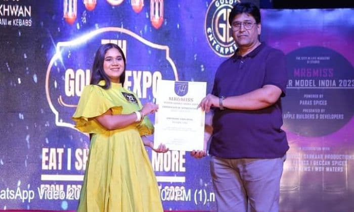 Makeup Artist Yasmeen Makeup Artist Yasmeen