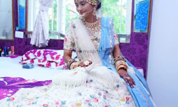 Mahi Professional Beauty Parlour Mahi Professional Beauty Parlour