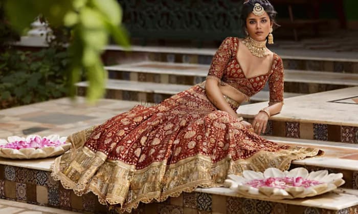 Unique Bridal Lehenga Unique Bridal Lehenga