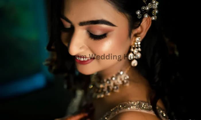 maahi Makeup artist maahi Makeup artist
