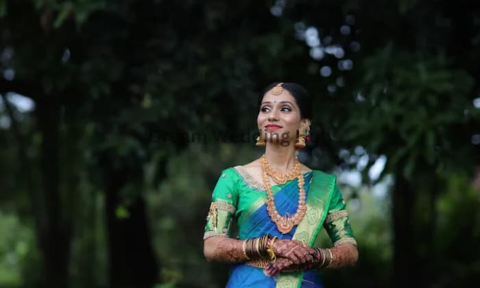 Shravani salian Makeup artist Shravani salian Makeup artist